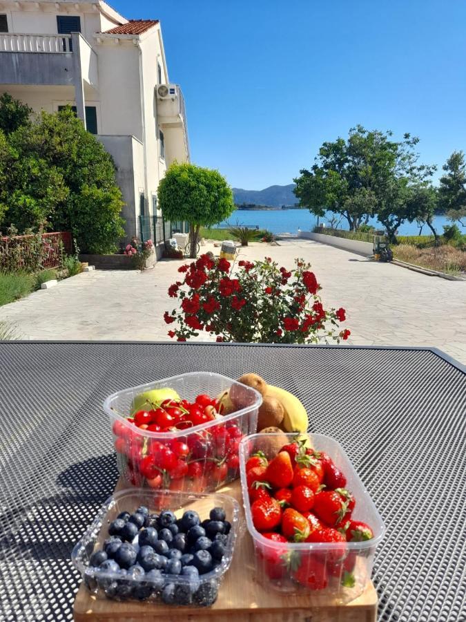 Apartmani Urlic Sreser Extérieur photo