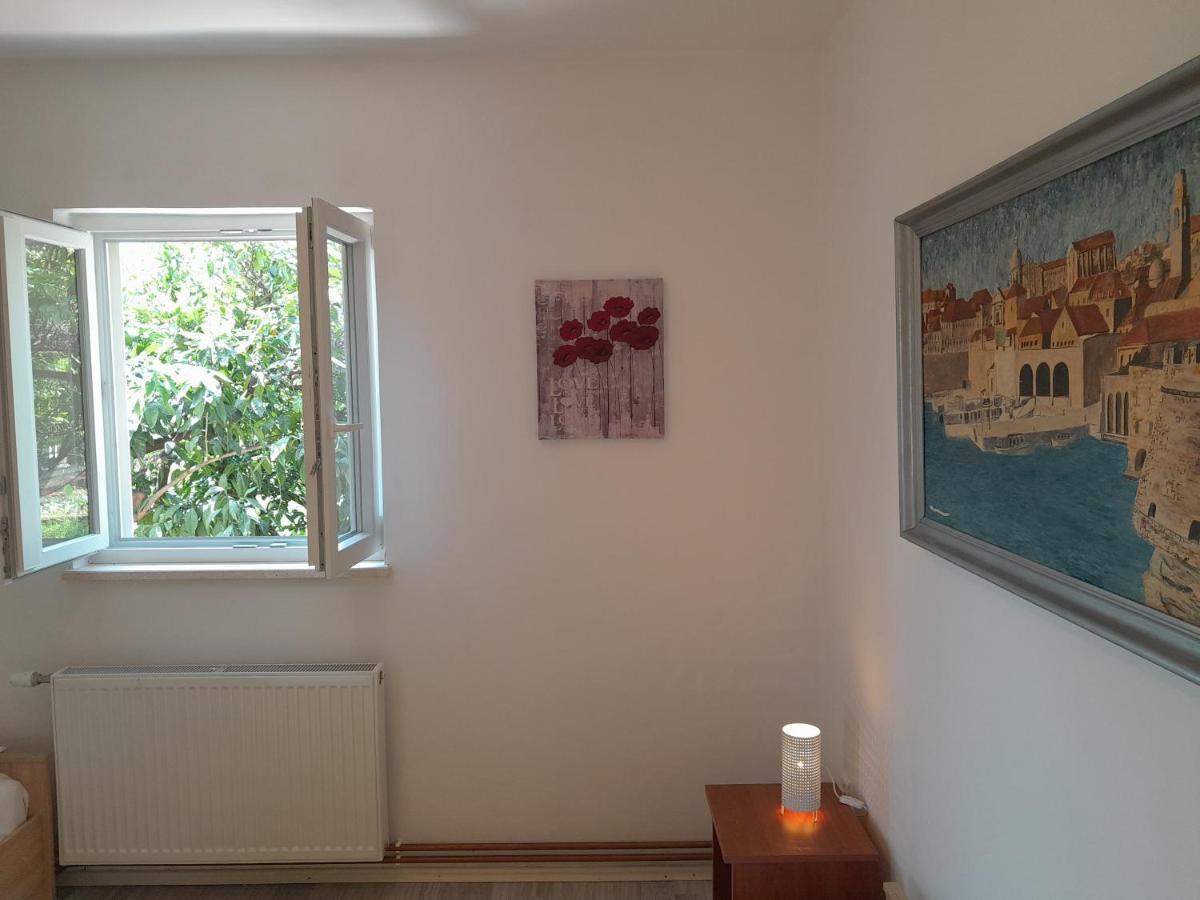 Apartmani Urlic Sreser Extérieur photo