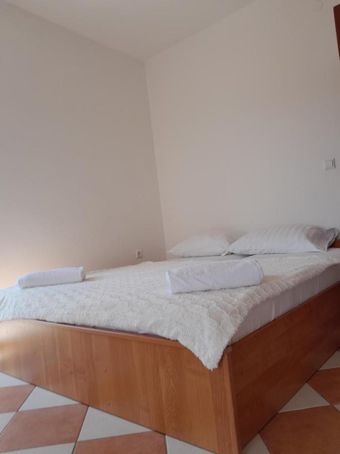 Apartmani Urlic Sreser Extérieur photo