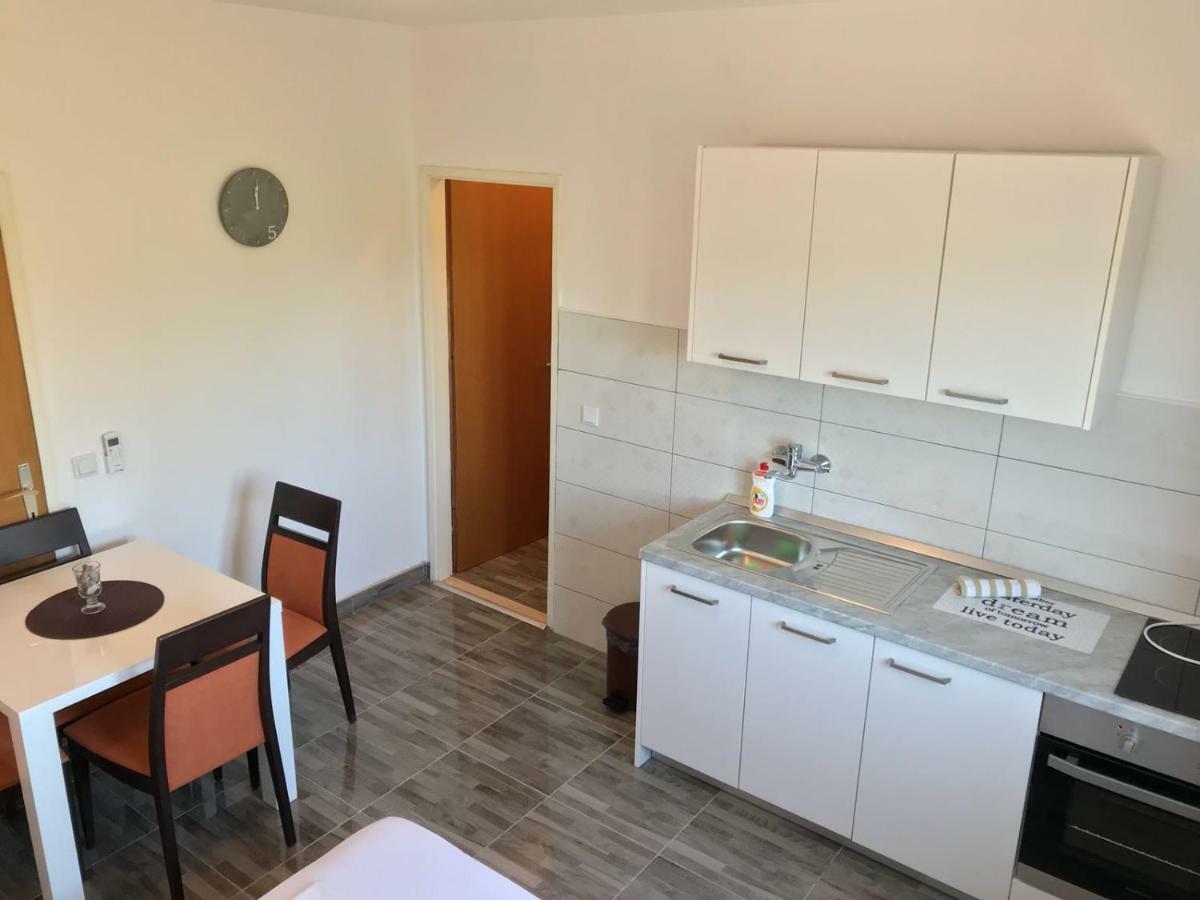Apartmani Urlic Sreser Extérieur photo