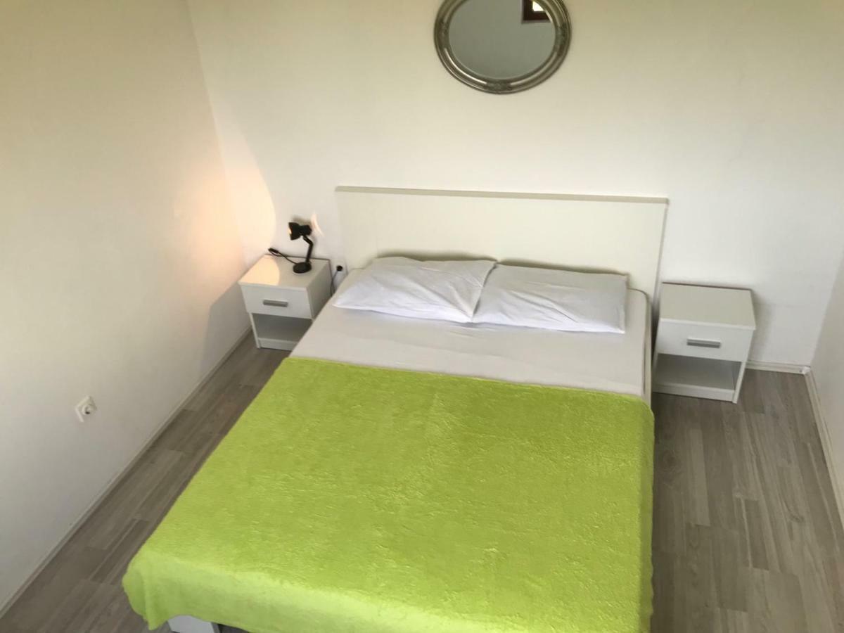 Apartmani Urlic Sreser Extérieur photo